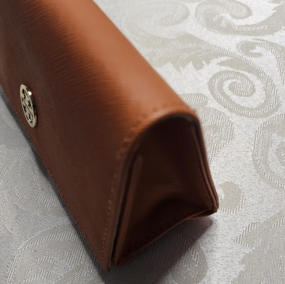 TORY BURCH SAFFIANO LEATHER ORANGE TRIANGULAR EYEGLASS CASE LOGO SNAP